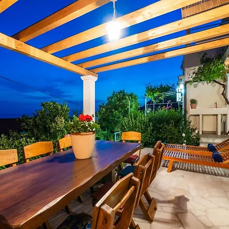 Apartment Fortuno *